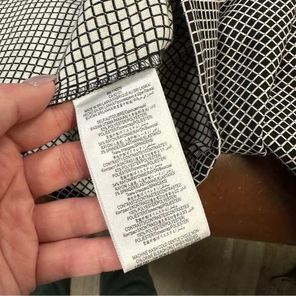 NWT BCBGeneration Shift Dress - Picture 8 of 8